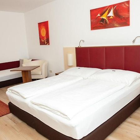Gaestehaus Schuetz Spitz an der Donau Exteriör bild
