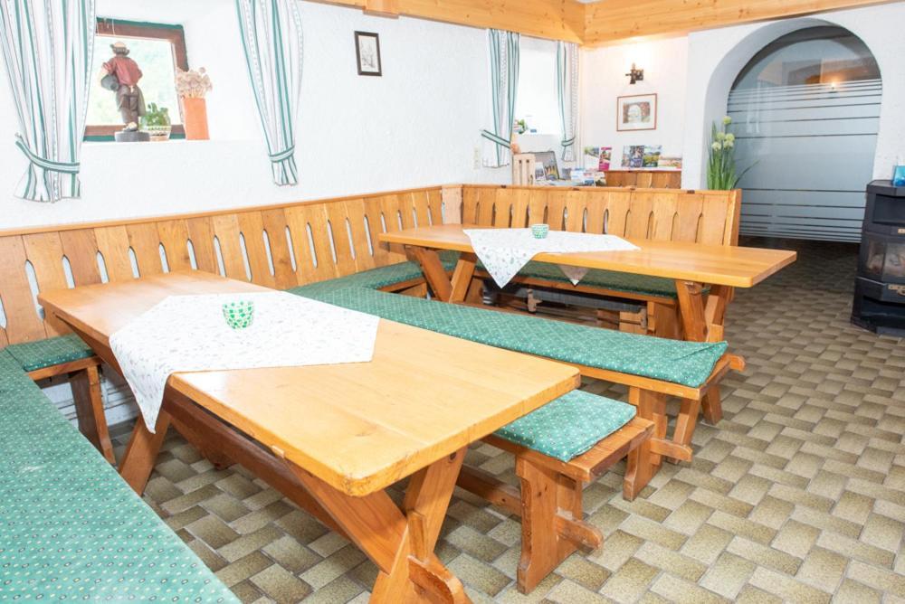 Gaestehaus Schuetz Spitz an der Donau Exteriör bild